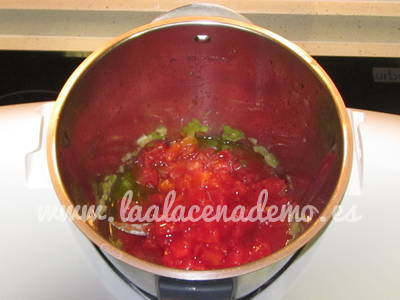 Paso 4: añadir el tomate
