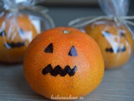 Calabazas de Halloween con mandarinas