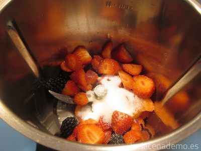 Paso 5: prepara la mezcla de frutos rojos